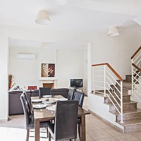 Sonnige Ferienvilla Nr, 5 Tatil Evi Protaras